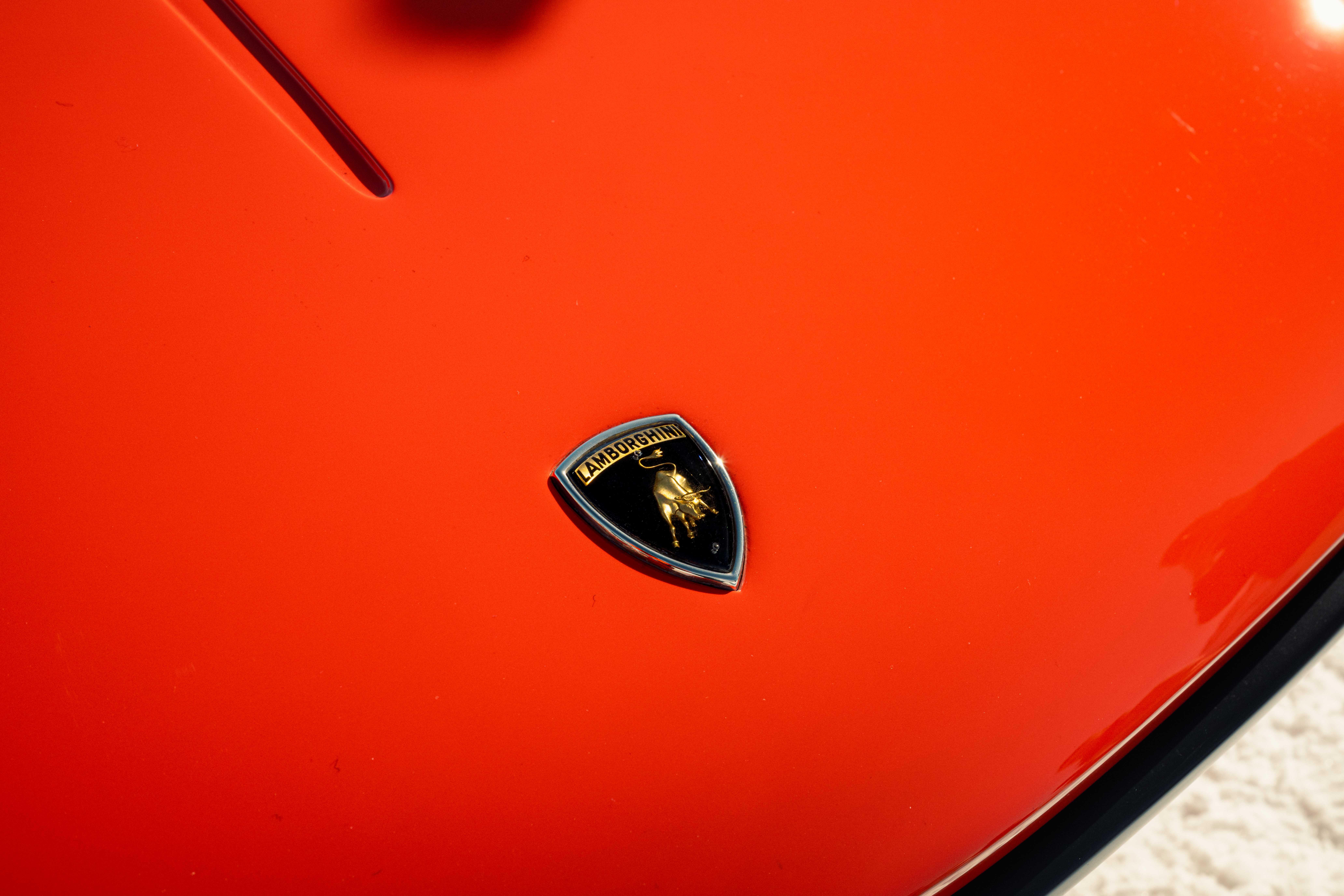 Icons on Ice: The Countach and the Miura SV